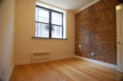 East 5th St & Ave A NO-FEE! *With In-Unit laundry* - Photo 2