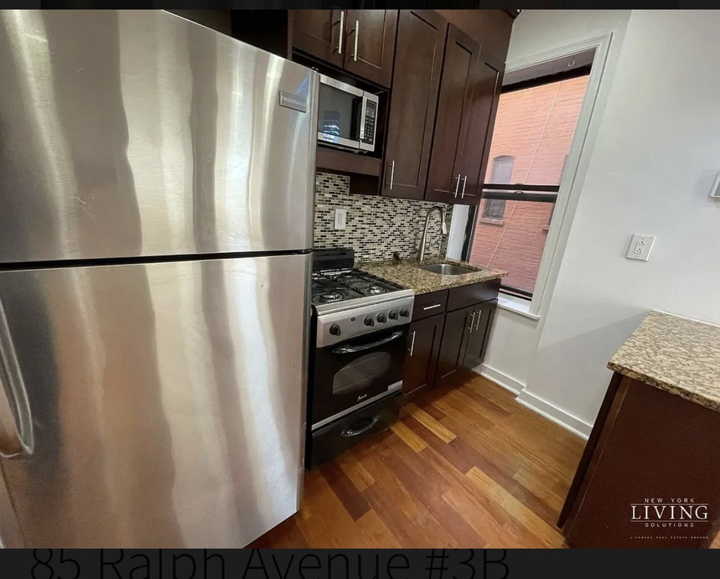 85 Ralph Avenue - Photo 1