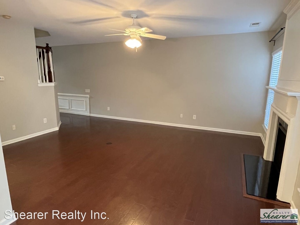 15635 Canmore Street - Photo 26