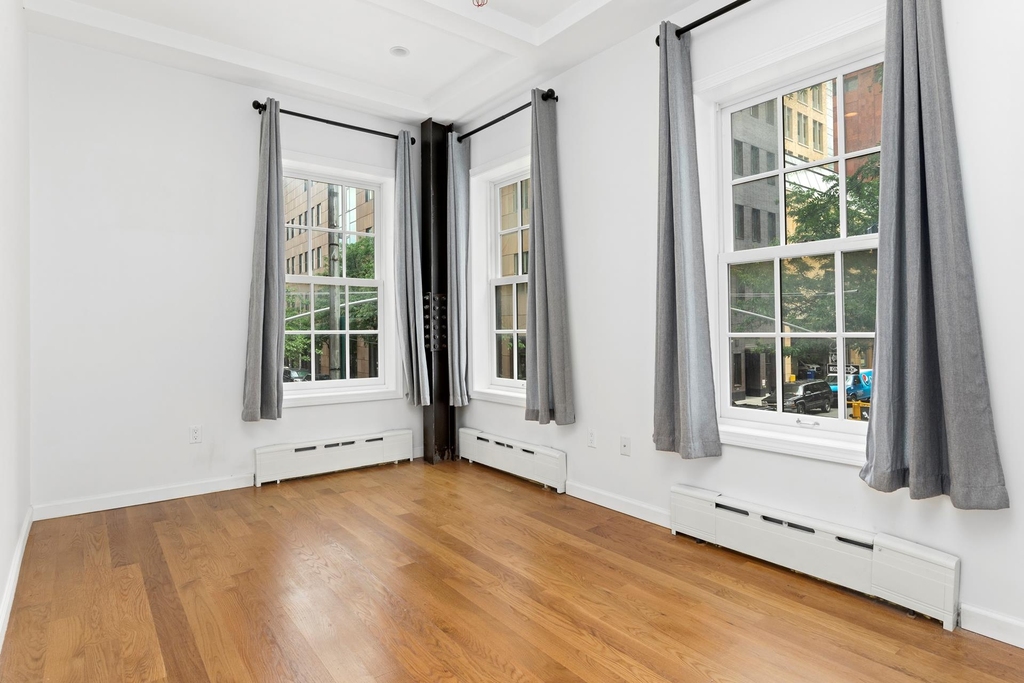 78 W 3rd St - Photo 4