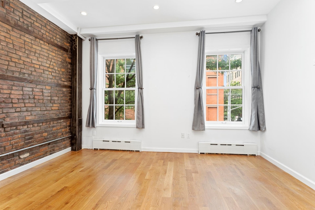 78 W 3rd St - Photo 3