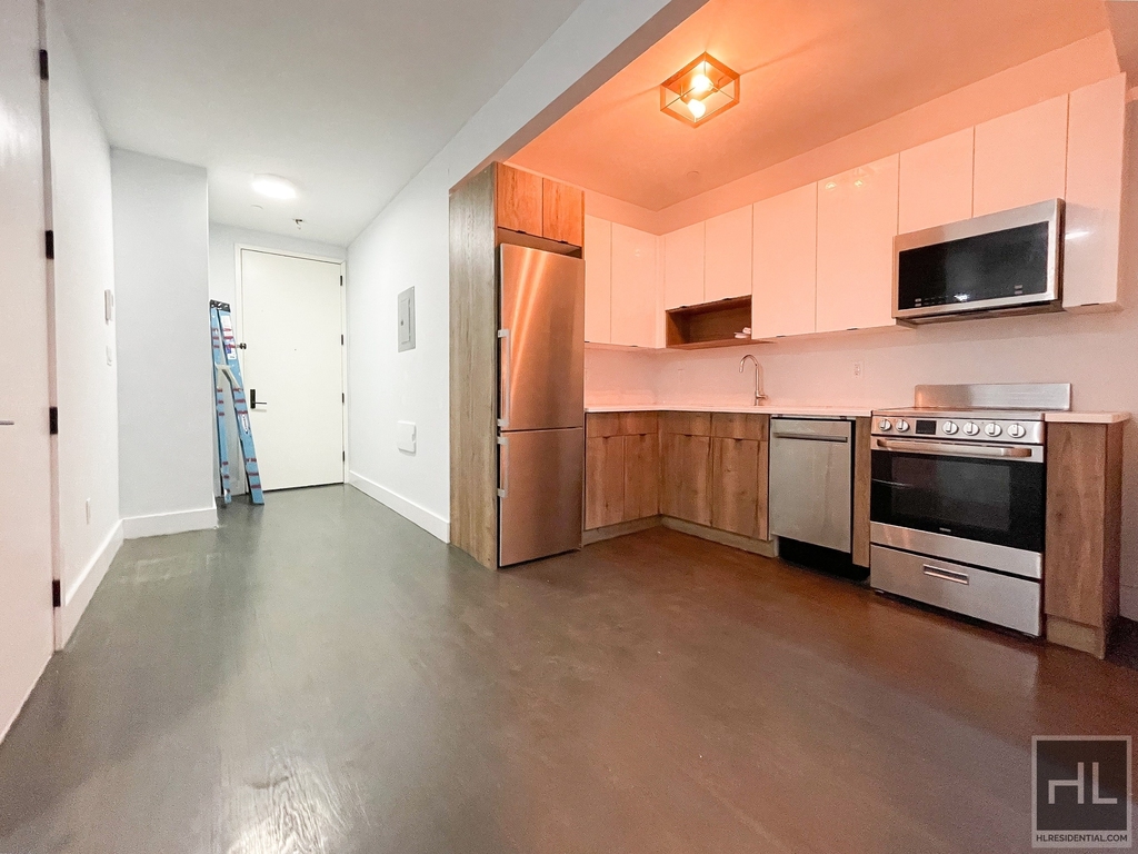 771 Lexington Avenue - Photo 0