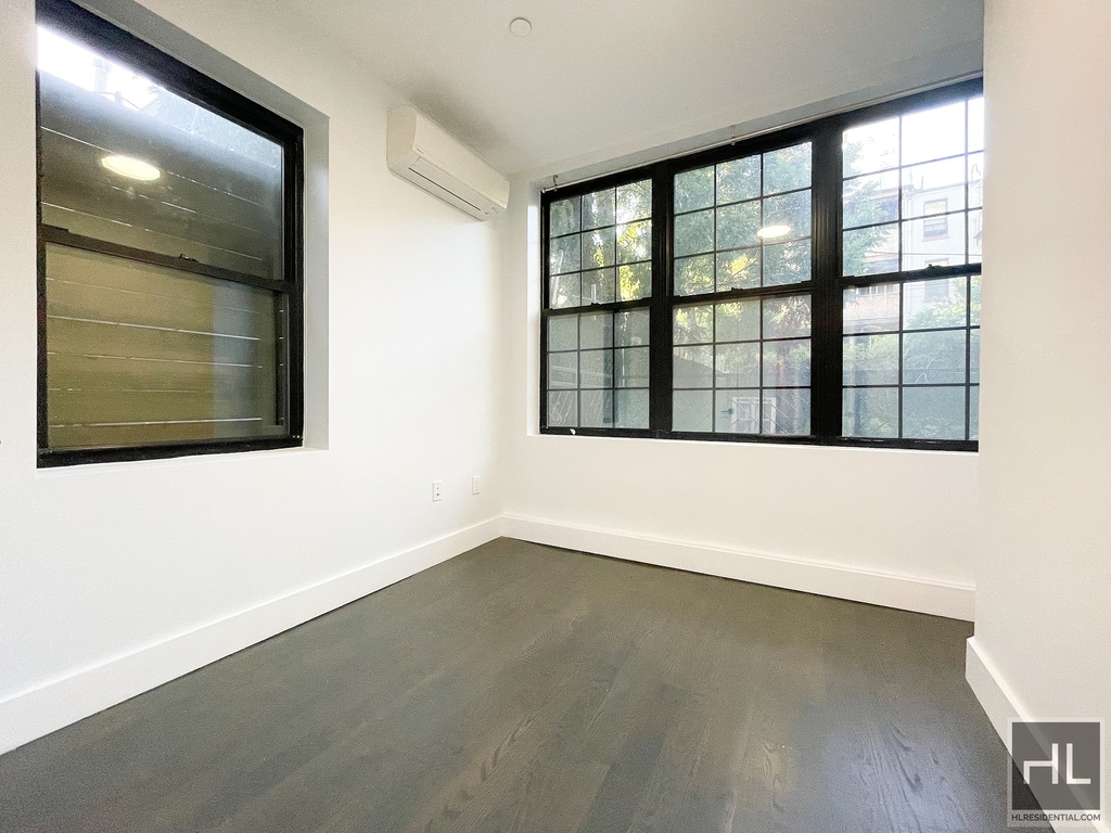 771 Lexington Avenue - Photo 2