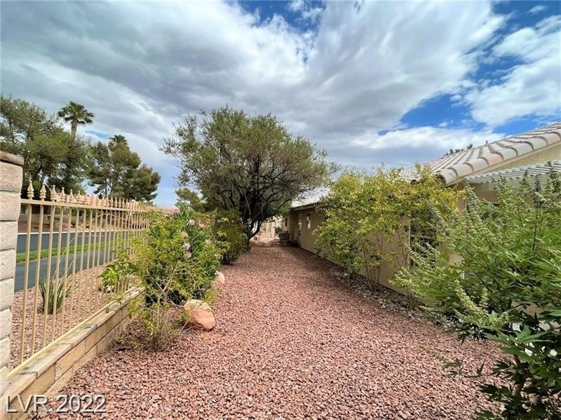 5473 Green Palms Street - Photo 37