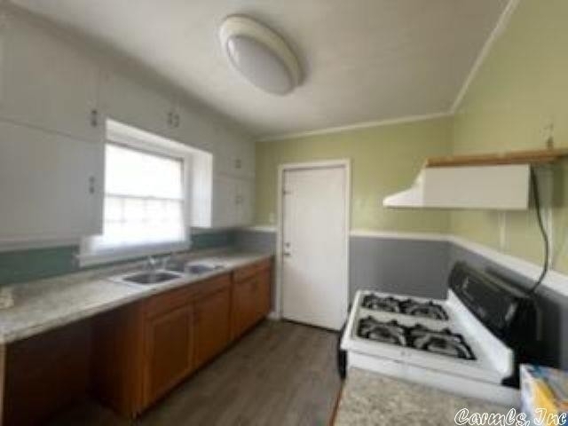 1205 W 30th - Photo 8