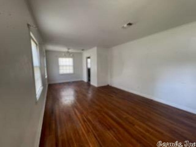 1205 W 30th - Photo 2