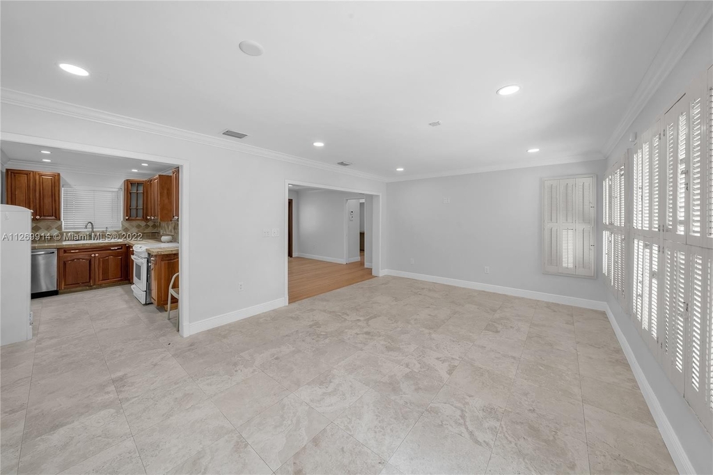 5736 Sw 31st St - Photo 5