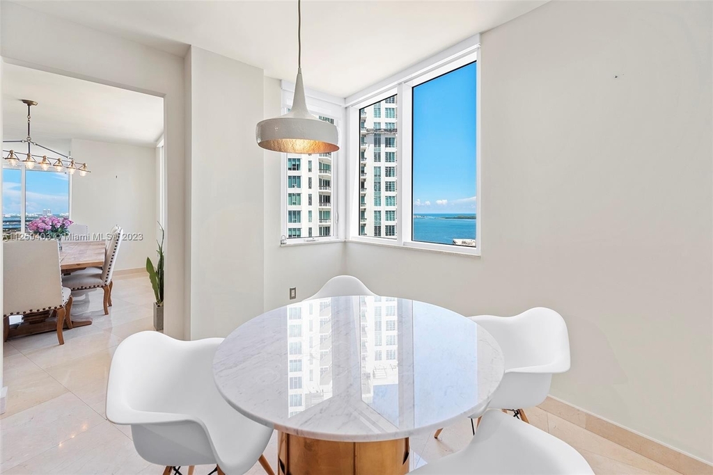 901 Brickell Key Blvd - Photo 27