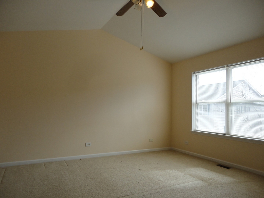 2533 Capitol Avenue - Photo 11