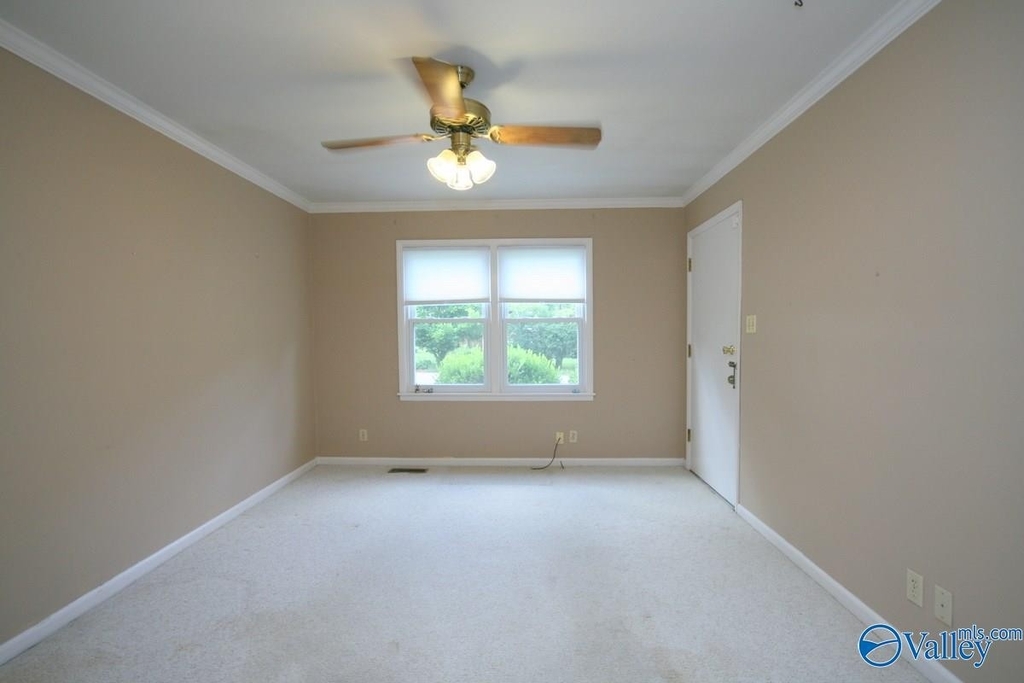 2900 Ford Place - Photo 7