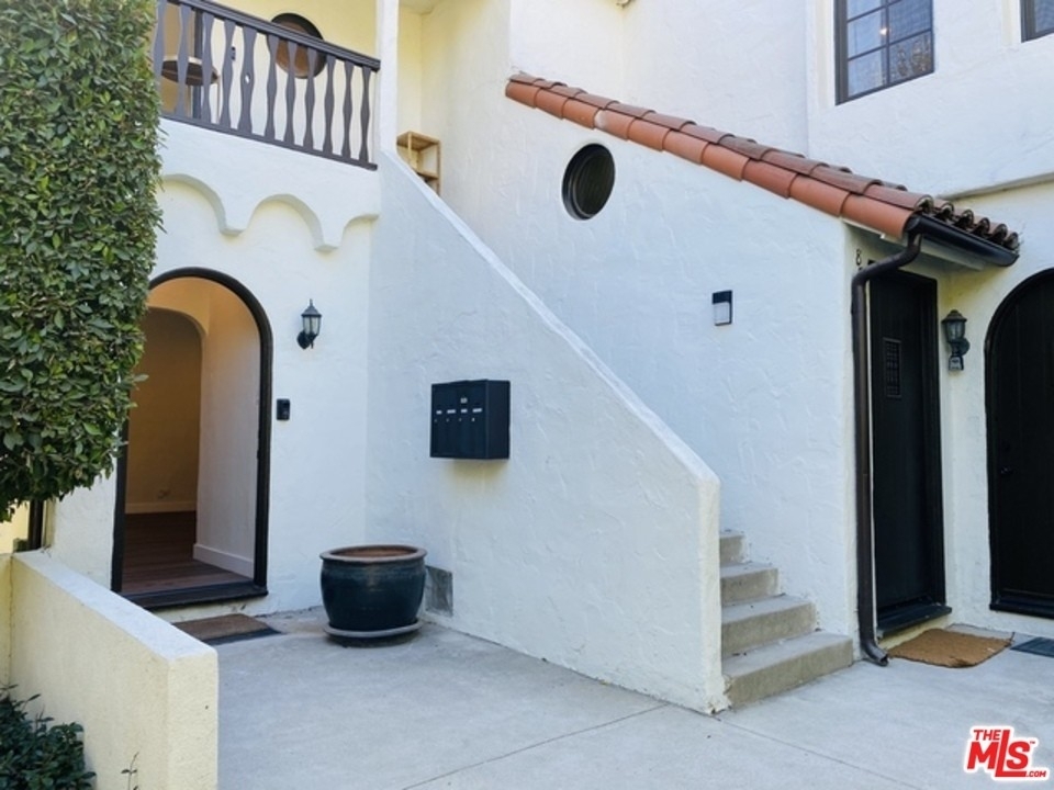 849 N West Hollywood - Photo 1