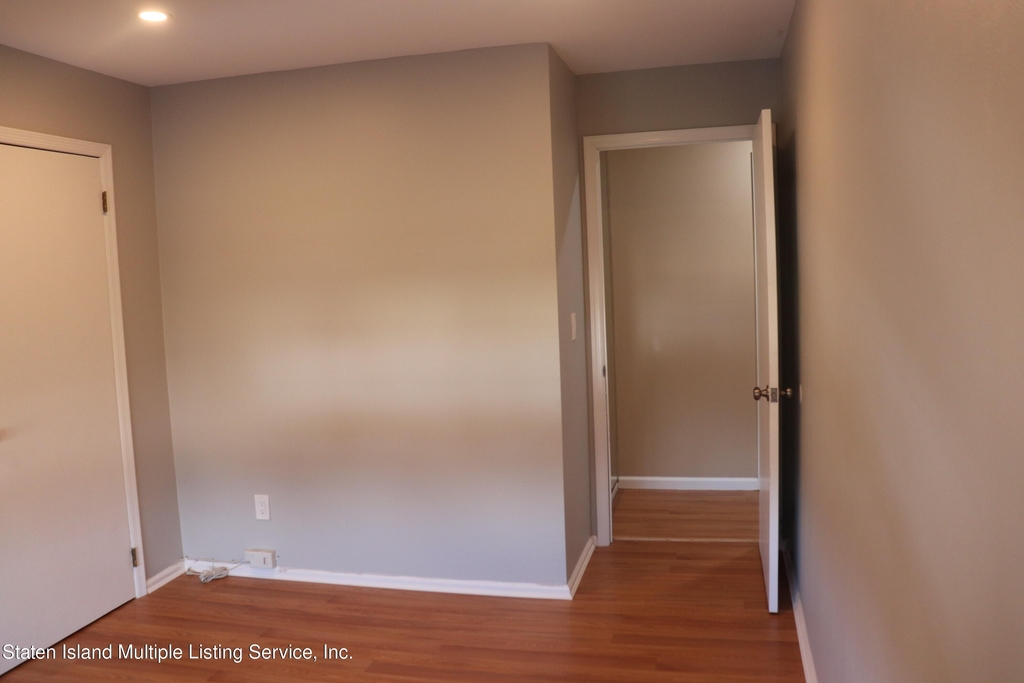 490 Stafford Avenue - Photo 18