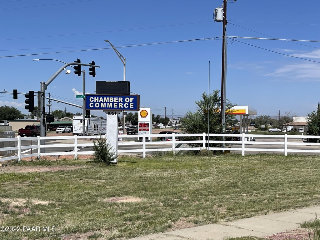 1051 S State Route 89 - Photo 0