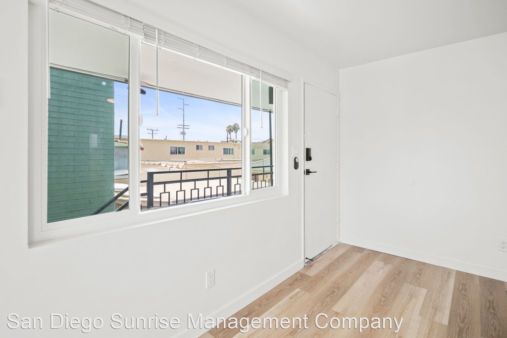 4748 Kansas Street - Photo 14