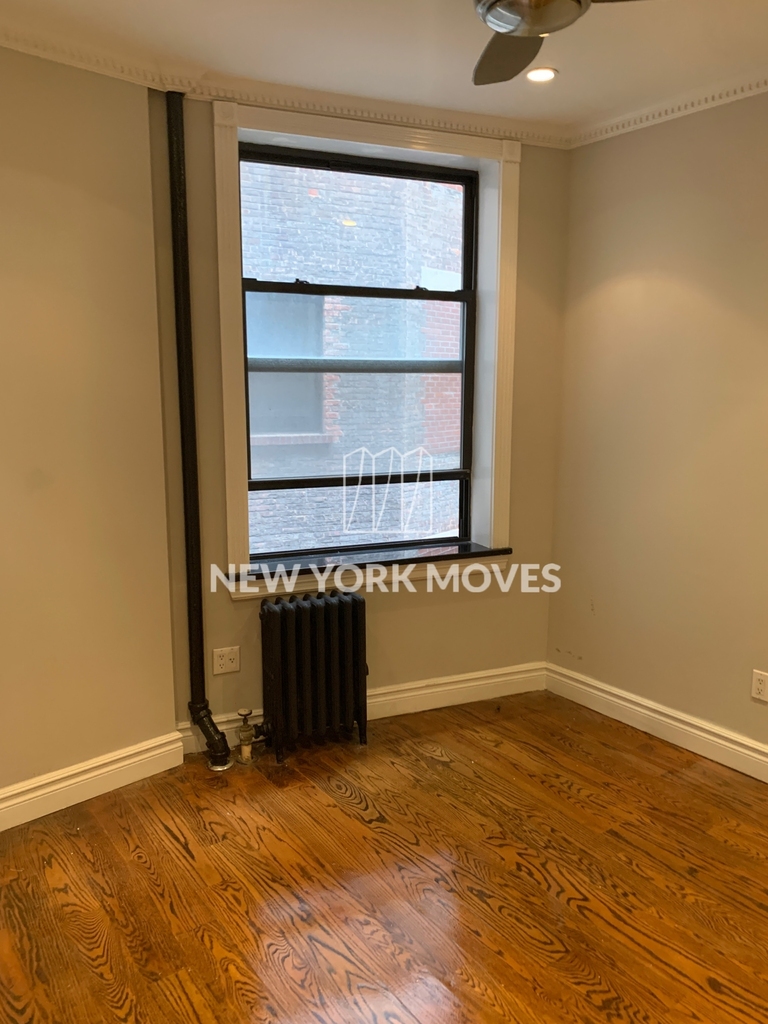 326 East 35th Street - Photo 15