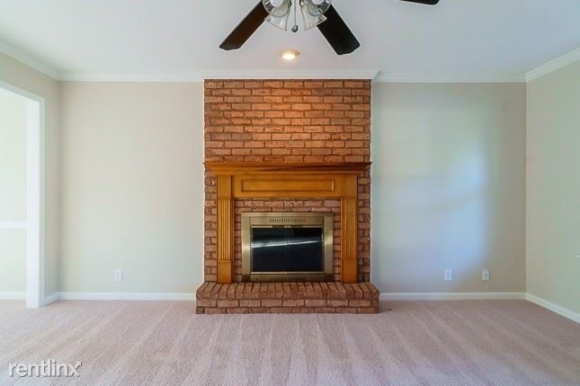 2589 Milton Ln - Photo 2