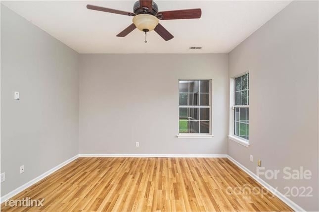 6823 R Neuhoff Lane - Photo 21