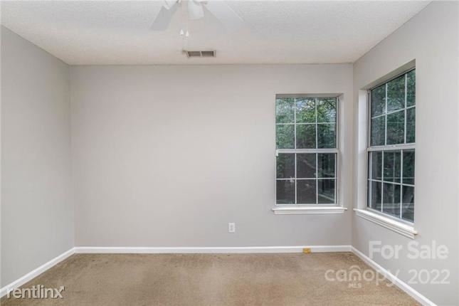 6823 R Neuhoff Lane - Photo 19