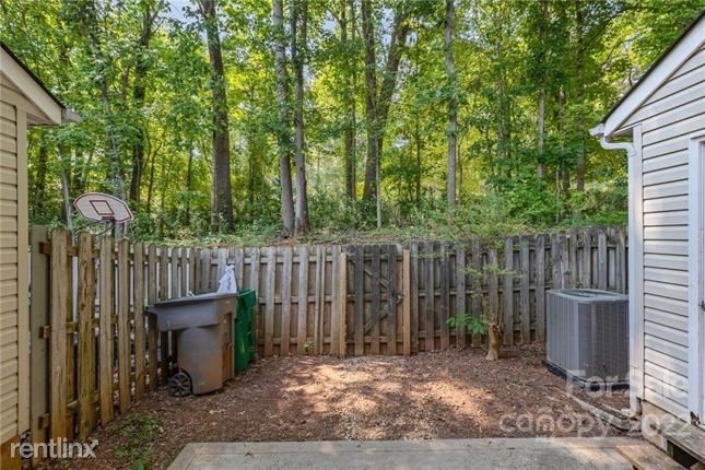 1352r Maple Shade Lane - Photo 33