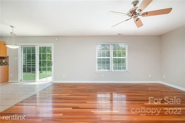 253 R Royalton Road - Photo 8