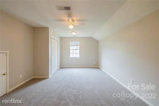 4685 R Wycliff Court - Photo 6