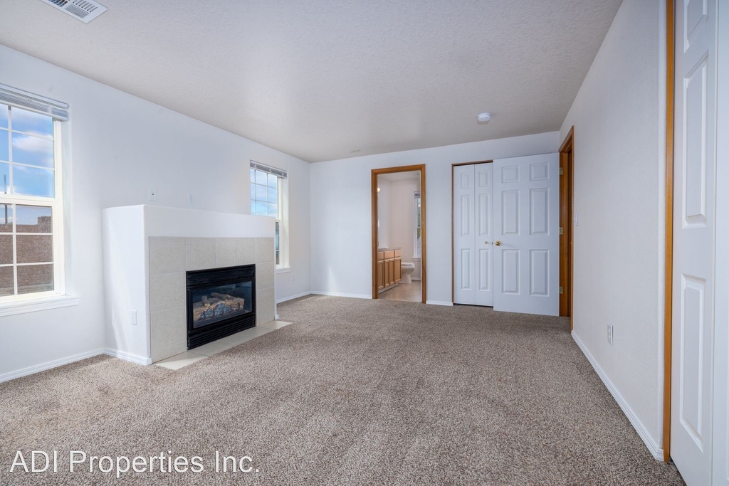 1120 Elm Street - Photo 19