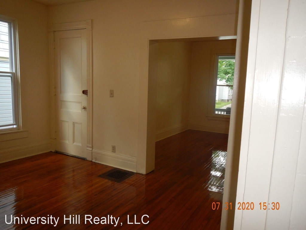 450 Westcott Street - Photo 2