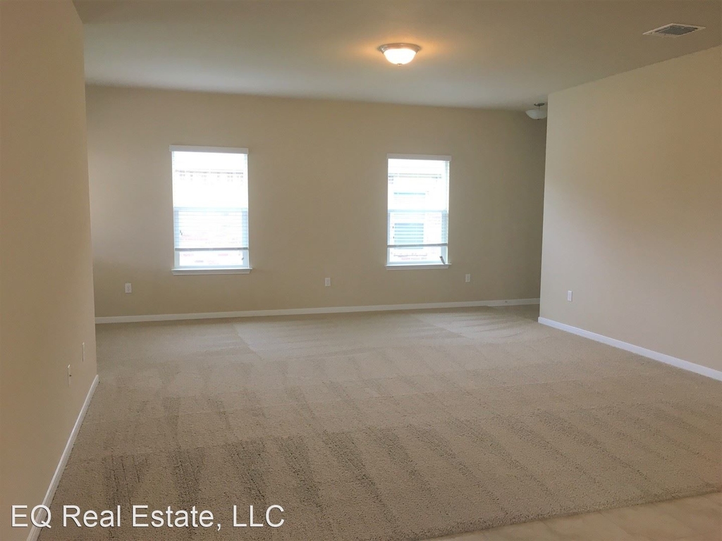 609 Brashear Lane - Photo 2