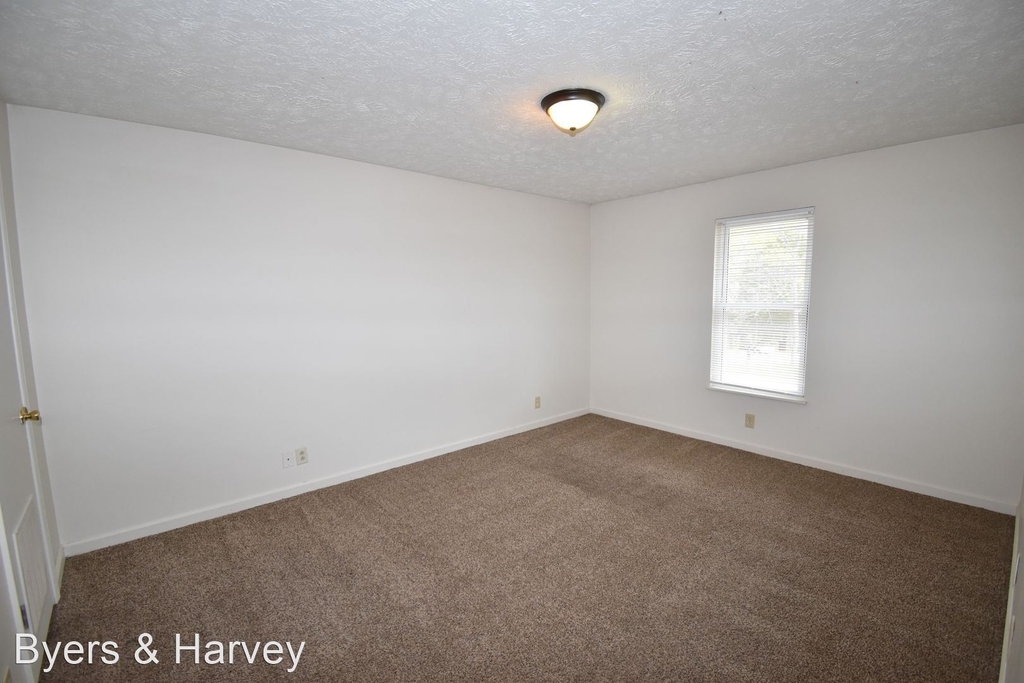 178 Hadley Drive - Photo 5