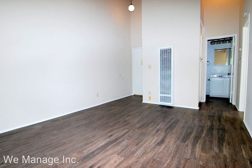 2749 E Desoto St - Photo 3