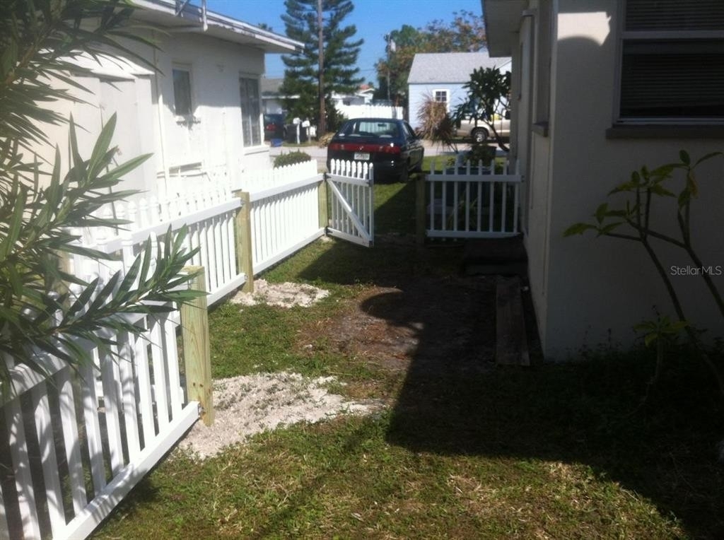 14040 Miramar Avenue - Photo 10