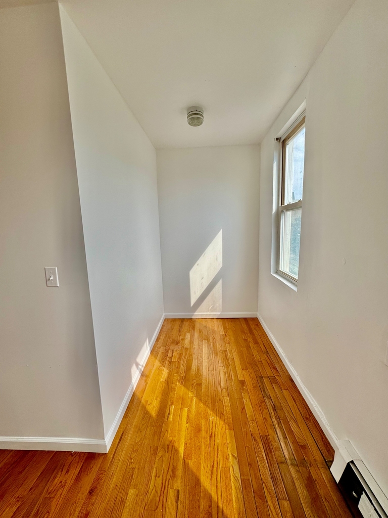 95th Street and 3rd Avenue - Photo 3