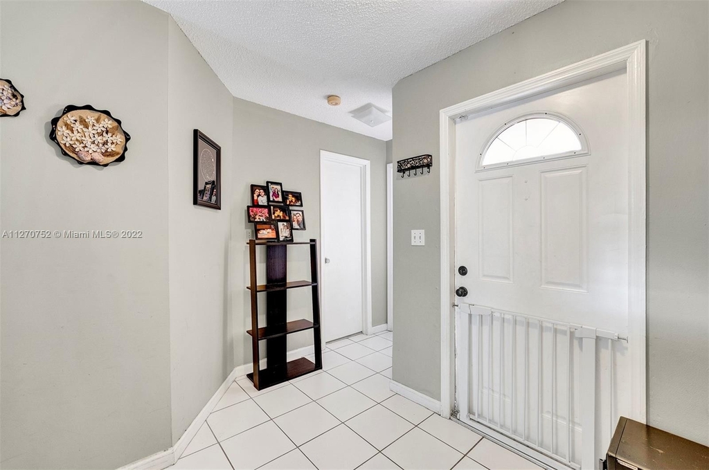 6506 Sw 129th Ave - Photo 4