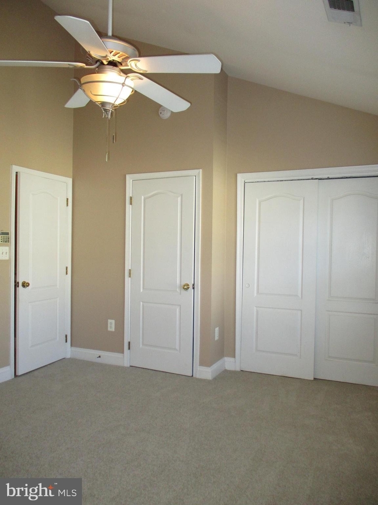 109 Meadows Lane - Photo 3