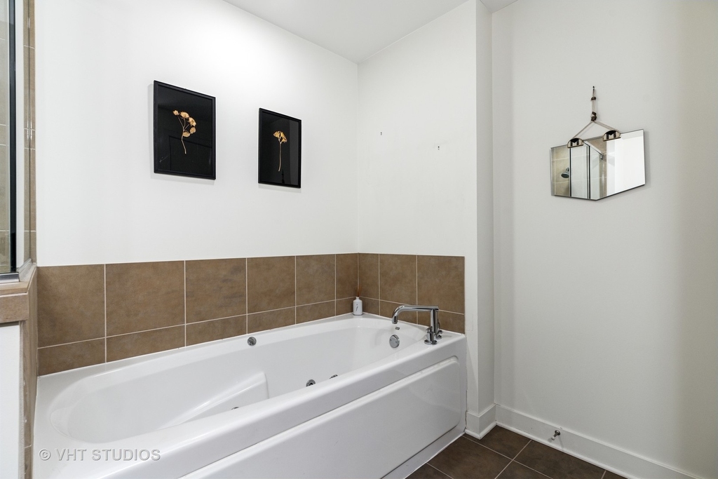 505 N Mcclurg Court - Photo 14