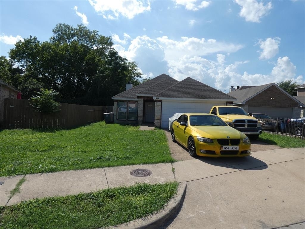 2933 Curvilinear Court - Photo 1