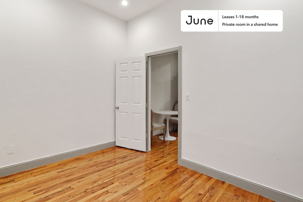 611 East 11th Street - Photo 1