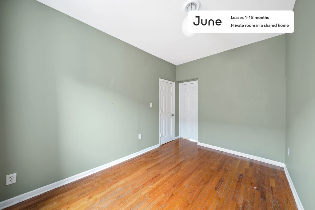 327 East 22nd Street - Photo 1