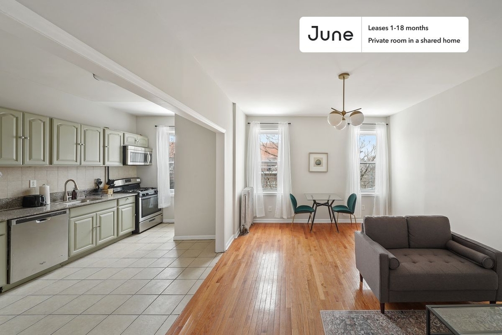 327 East 22nd Street - Photo 8