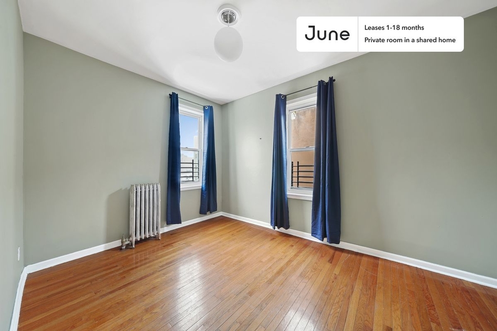 327 East 22nd Street - Photo 0