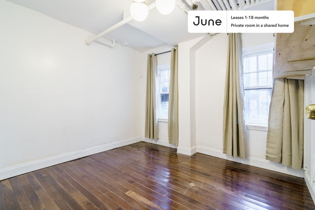 260 Lafayette Avenue - Photo 3