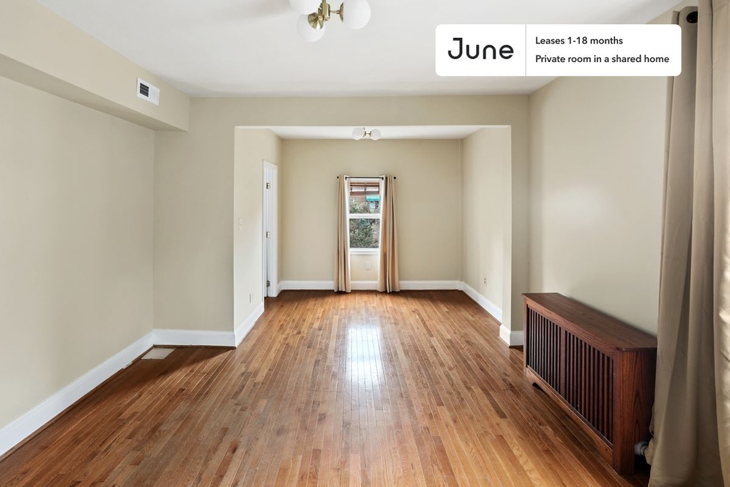 1334 Newton Street Northeast - Photo 1