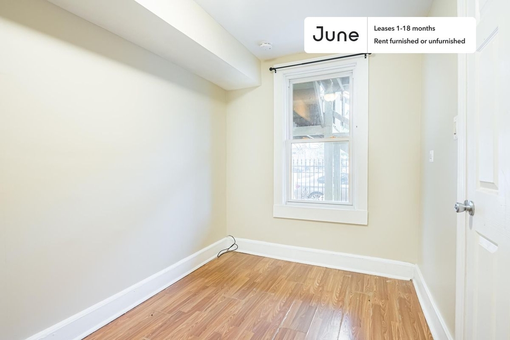 1639 West Superior Street - Photo 15