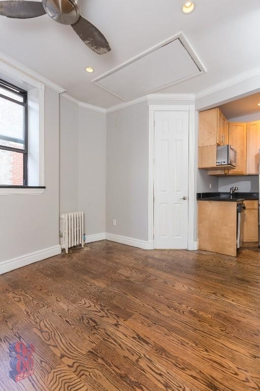 East 35th Street, Unit 62 - Photo 6