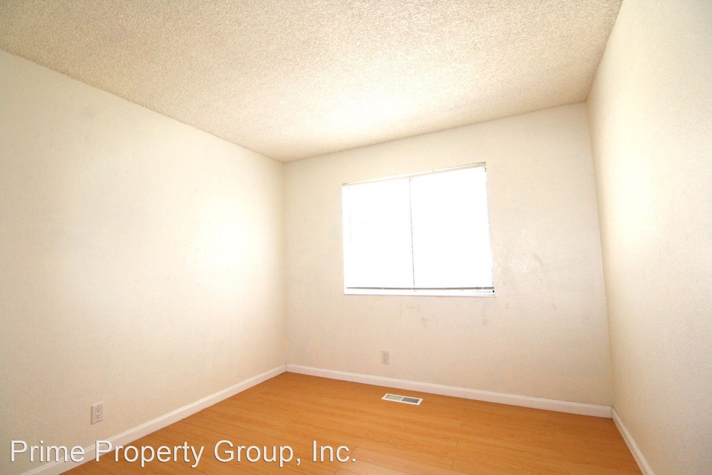 28166 Dobbel Ave. - Photo 15