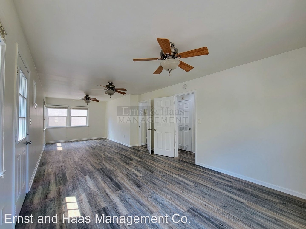 1021 Termino Ave. - Photo 3