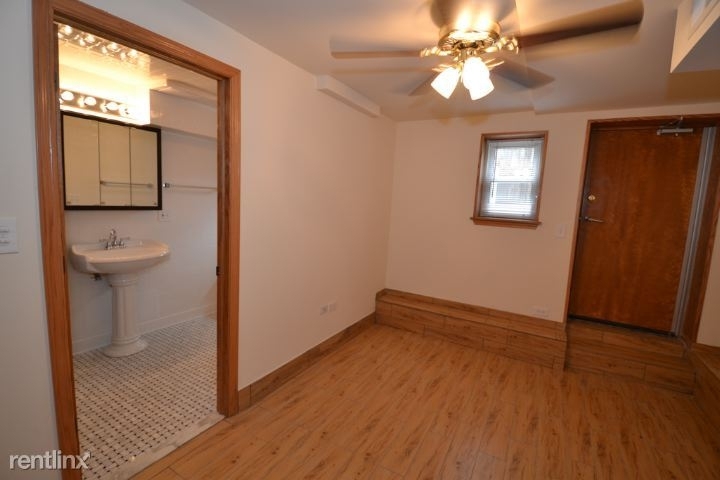 3548 N. Bosworth, Unit 2 - Photo 13