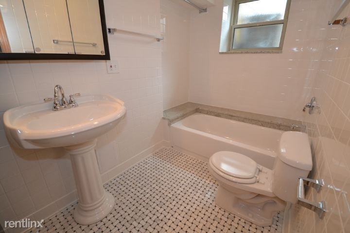 3548 N. Bosworth, Unit 2 - Photo 17