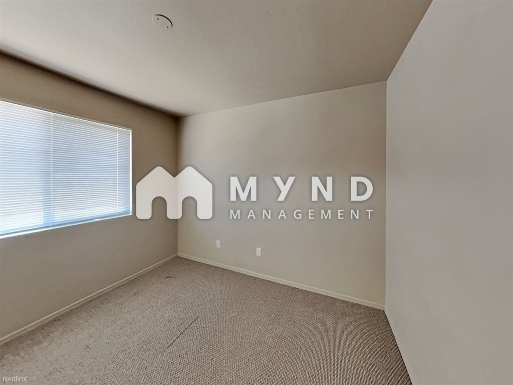 10834 W Alvarado Rd - Photo 15