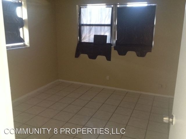 1232 Nw 5 Ave - Photo 2